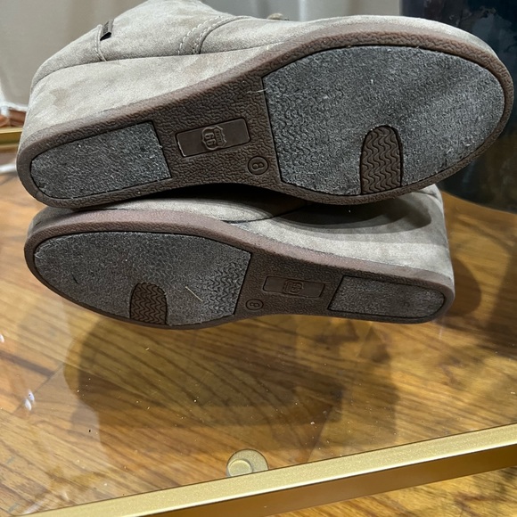 Route 66 Tan Brown Ankle Booties Lace Up Wedge Heel Size 8. In good condition - Picture 4 of 9